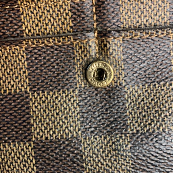 COPY - 🤎🧡🤎Luis Vuitton Damier Ebene canvas Sarah wallet crossbody bag - Picture 12 of 12